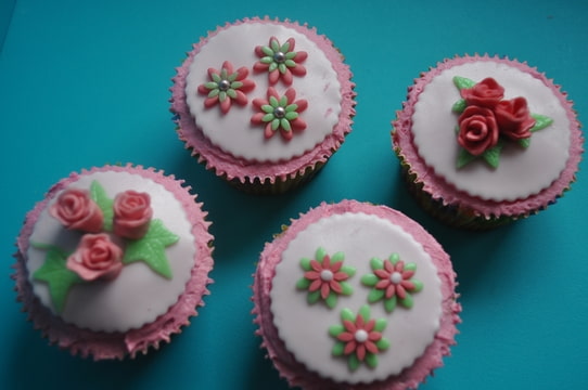 Romantische cupcakes rose en lila/groen (Pagina 1) - Klein &amp; fijn ...