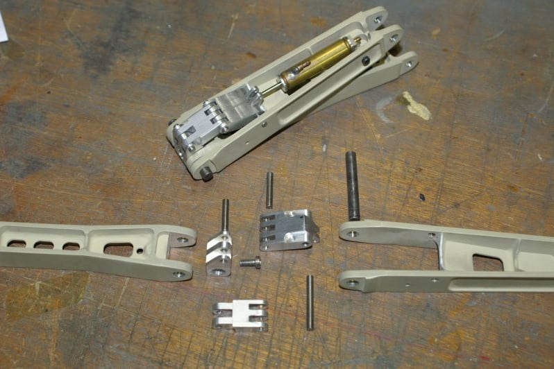 F16 Main gear dragbrace parts